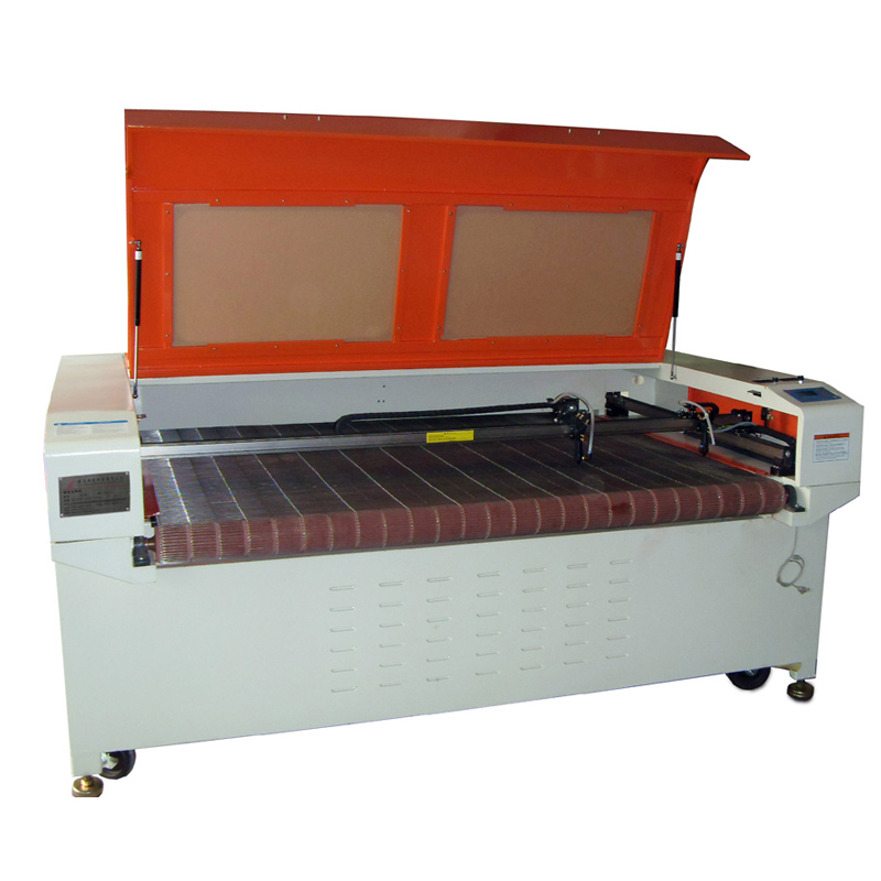 1810AF皮料自動(dòng)送料切割機.jpg